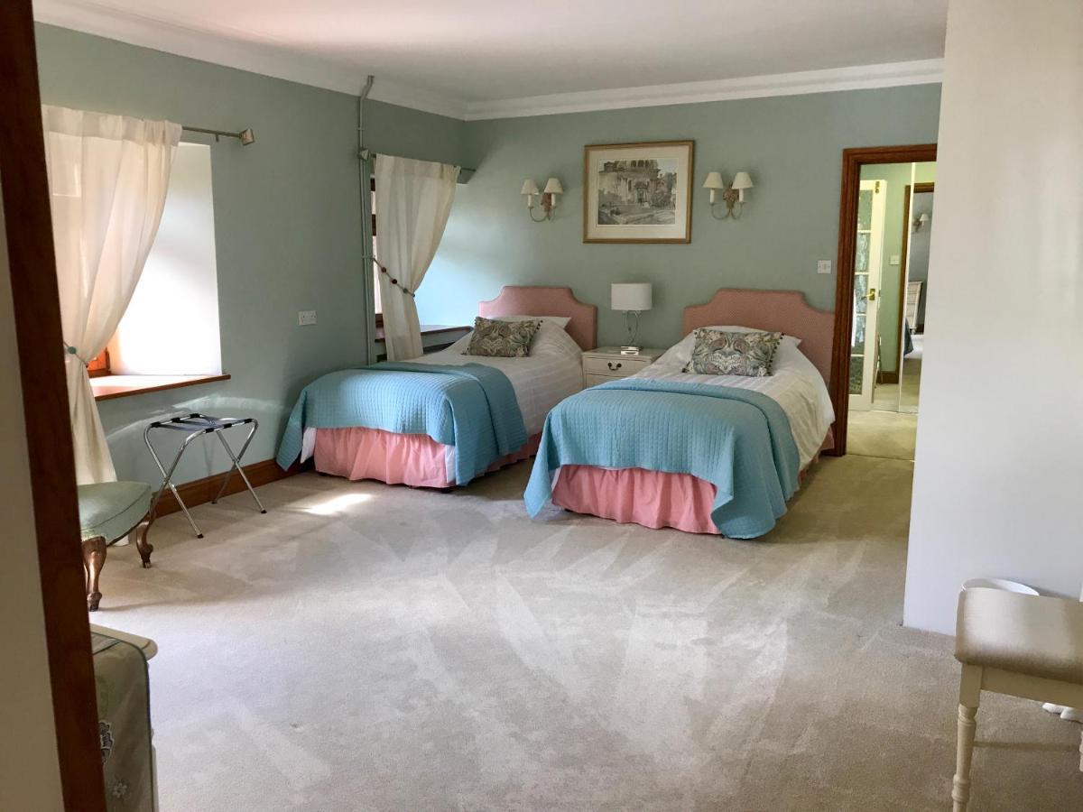 Seawell Bed & Breakfast Towcester Dış mekan fotoğraf